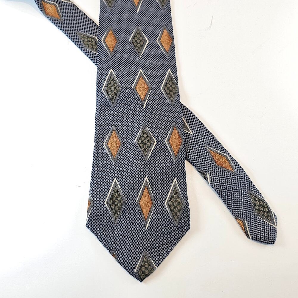 Geoffrey Beene 100% Silk Necktie Gray Diamond Geometric Mens Tie 58”